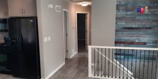 HURRY THIS WON'T LAST LONG! Gorgeous 3 bed, 2 bath in beautiful Parkville! Gallery 1
