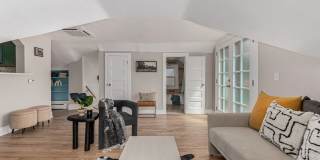 Unique Top-Floor Home in Denver's Coveted Cheesman Park Neighborhood Gallery 1