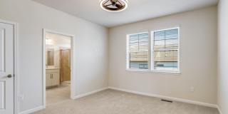 385 ENSEMBLE Way Gallery 19