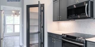 Gorgeous, Luxury 3 bd home with bonus room and screened-in patio! Triple Siegel Schools! Gallery 10