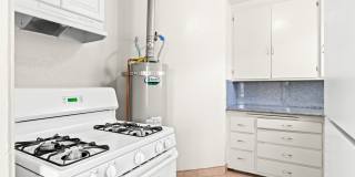 Recently Remodeled 1 Bedroom Duplex Unit Looking for a new tenant! Gallery 8