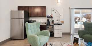 Lakes Edge Gallery 19