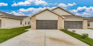 Auburn Villas - 3 Bedroom 2 Bathroom Holly Gallery 1