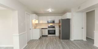 Bright, Updated & Prime Location! Gallery 7