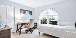 12898 Buckland Street Gallery 32