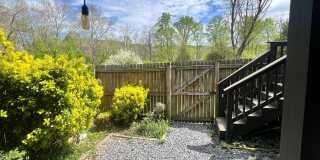 516 MEADOW HALL Drive Gallery 39