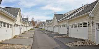 Spacious Cherry Hill Townhome Gallery 11