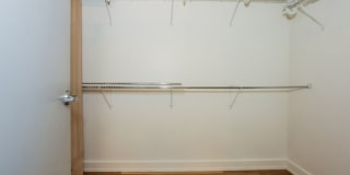 645 W 9TH St Gallery 21