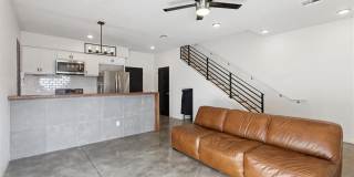 1008 N Francis Avenue Gallery 2