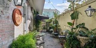 1404 PRYTANIA Street Gallery 36