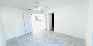 241 NW 15th Street Gallery 23