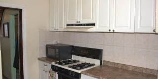 4-bedroom home in the heat of Reading! Gallery 8