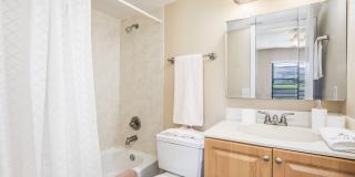 The Artisan Luxury Apartment Gallery 15