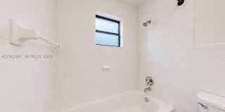 1670 W 42nd St Gallery 26