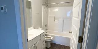 Emhardt Apartments Gallery 9