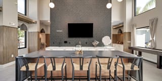 The Sophia Gallery 27