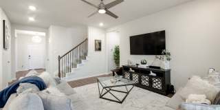 4-Bedroom Home with 2 Primary Suites Near Randolph AFB Gallery 4