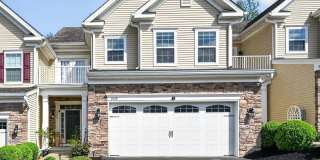 Spacious 4BR Townhome in Newtown Square Gallery 1