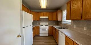 Updated 4 Bed, 3 Bath Home for Fall 2026 Move In! Gallery 5