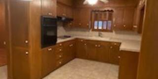 2325 South 38th Street Gallery 3