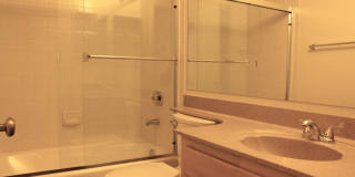 Biltmore / Arcadia Lite - 32nd St & Camelback Gallery 9