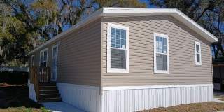 218 Sycamore Lane Gallery 1