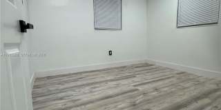 1270 NE 207th Ter Gallery 12