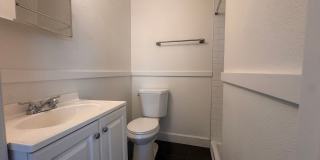 Adams Apartments Gallery 10