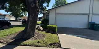 2 bed 2 bath with 2 car garage Gallery 3
