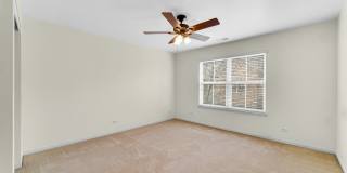 1114 N CLAREMONT Drive Gallery 19