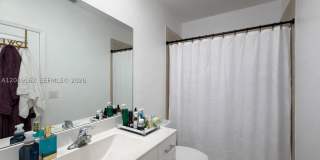 323 NE 208th Ter Gallery 24