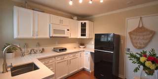 Large Kailua Studio - Utilities Included.  $2300/mo Gallery 1