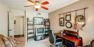 7720 N PINESVIEW Drive Gallery 20