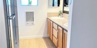 428 Beaumont Street Gallery 23