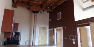 150 E Main St Gallery 5