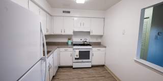 Delaire Landing Gallery 13