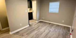 1152 Texas St.-C Gallery 3