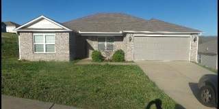 1925 Williford Street Gallery 1