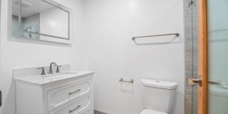 1320-1330 S Juniper Street Gallery 16