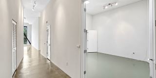 Authentic Loft Living in an Emeryville Landmark Gallery 6