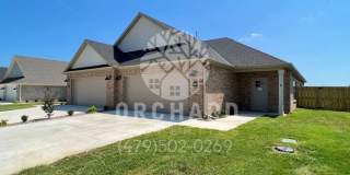 580 Bradford Drive Gallery 1