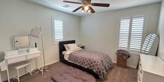 Fully Furnished 4 Bedroom 2.5 Home! Gallery 18