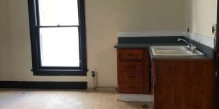 5 Bed 2 Bath House 1 block from Kirkwood ***AVAILABLE AUG 2027*** Gallery 28