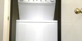 Townhouse near Medical Center in Gated Community Gallery 8