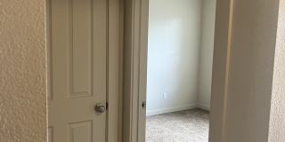 4238 S. Overhill Way Gallery 5