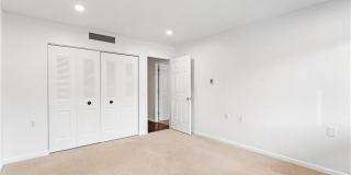 30 Argyle Avenue Gallery 19