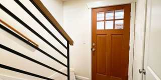 3 BED SEATTLE TOWNHOME FOR RENT W HIGH END FINISHES & EASY COMMUTE Gallery 18