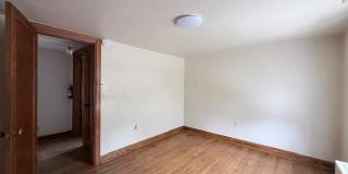 541 ASH ST. Gallery 21