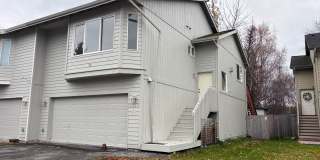 Beautifully Updated 3 Bed/2 Bath Independence Park Townhome! Gallery 1