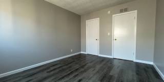 Tarzana Five Apartments Gallery 22